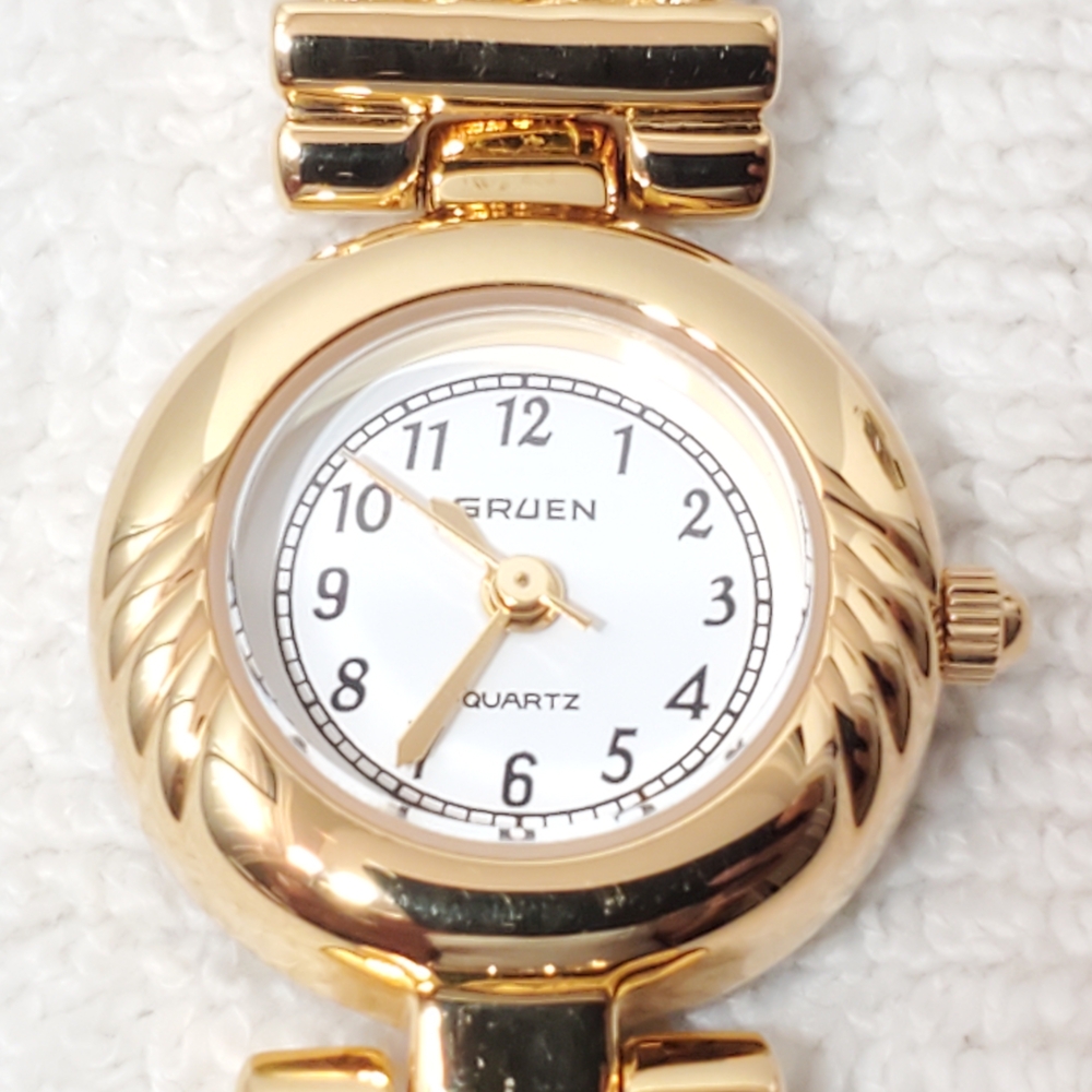 Vintage Gruen Women’s Gold Tone Quartz Watch Stainless Steel White Dial